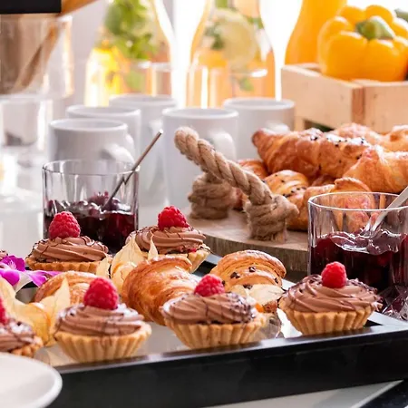 Vienna House By Wyndham Andel's Cracow 4*